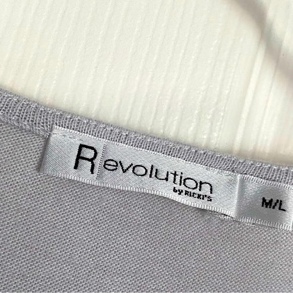 Revolution Light Grey/Silver Shawl size M-L - Picture 3 of 3